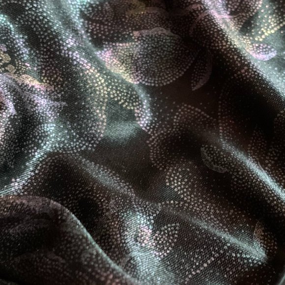 Vintage Ace of Hearts Floral Short Sleeved Shiny Blouse - Picture 7 of 8